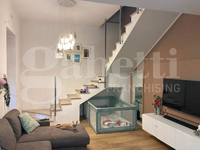 Appartamento trilocale in vendita in Via XX Settembre, Battipaglia