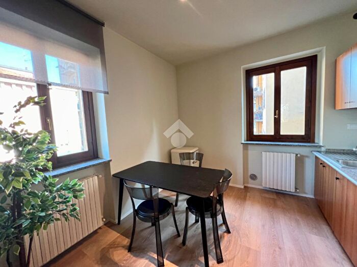 Appartamento bilocale in vendita in Via F Confalonieri, Villasanta