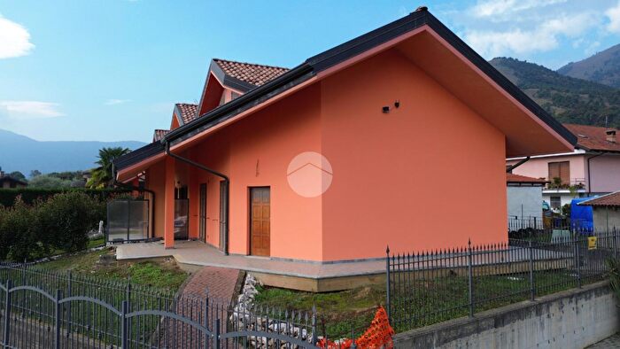 Case in Vendita e in Affitto - 3