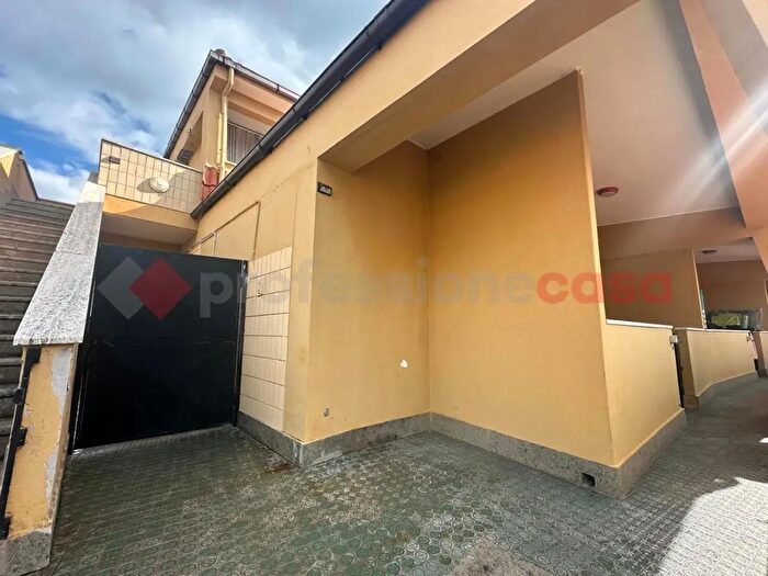 Appartamento quadrilocale in vendita in Via Cremona, Ardea