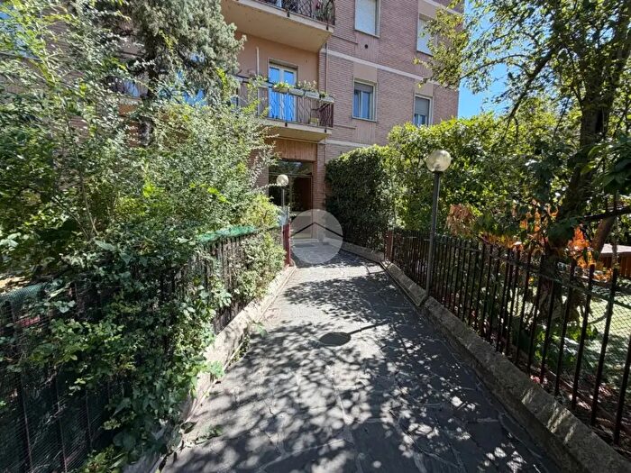Appartamento quadrilocale in vendita in Via Giacomo Ulivi, Parma