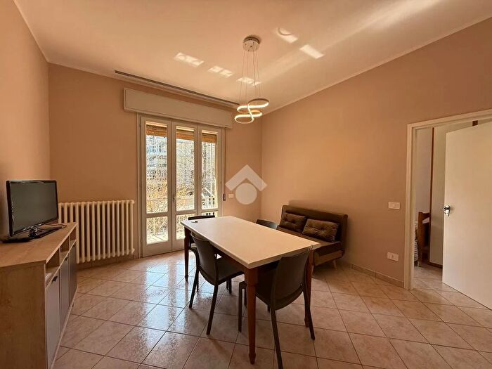 Appartamento trilocale in affitto in Via Campania, Cervia