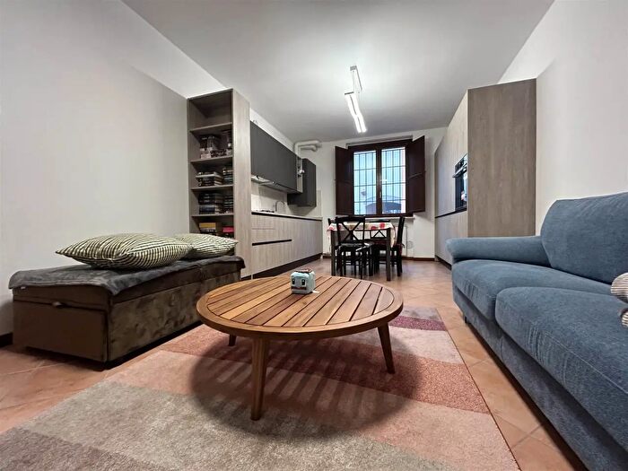 Appartamento trilocale in vendita in Via Castello, San Giorgio Piacentino