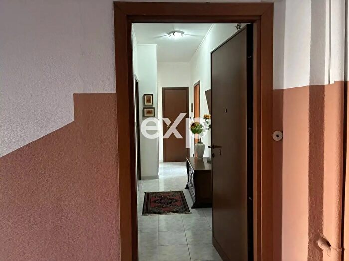 Appartamento trilocale in vendita in Corsico