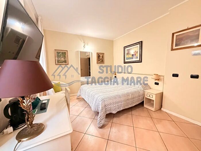 Appartamento quadrilocale in vendita in Corso Giuseppe Garibaldi, Sanremo