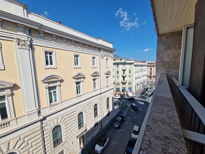 Appartamento quadrilocale in vendita in Piazza Liberta, Avellino