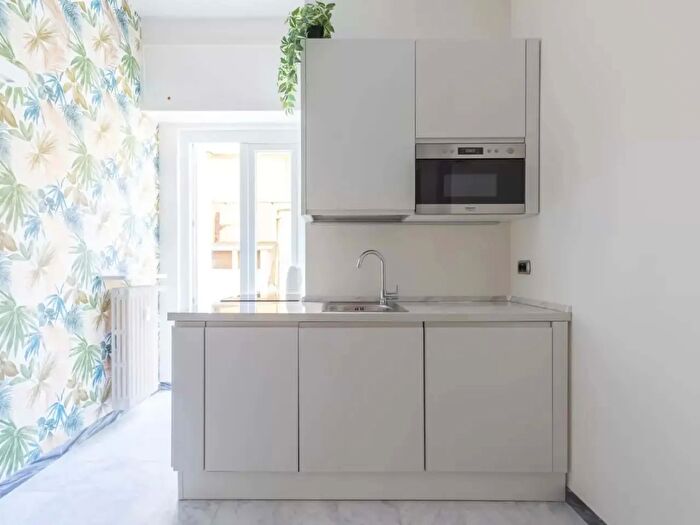 Appartamento monolocale in affitto in Via Alessandro Manzoni, Milano