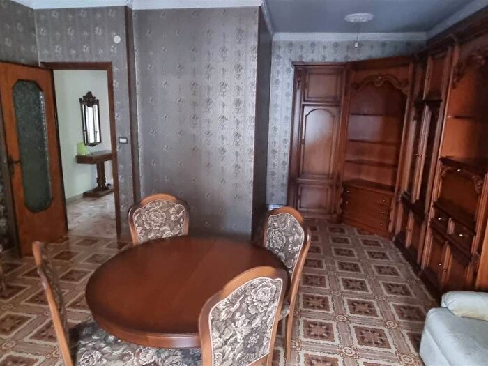 Appartamento quadrilocale in affitto in Piazza degli Eroi, Centro, San Cataldo