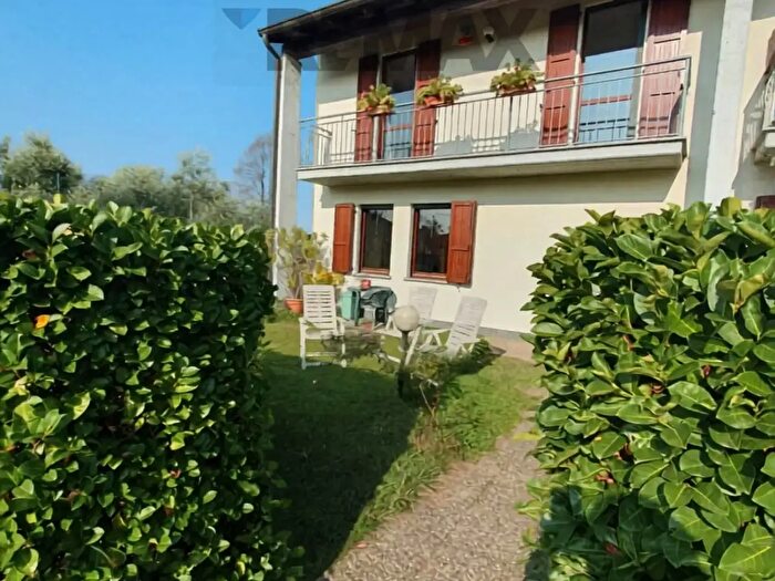 Casa quadrilocale in vendita in Rivanazzano