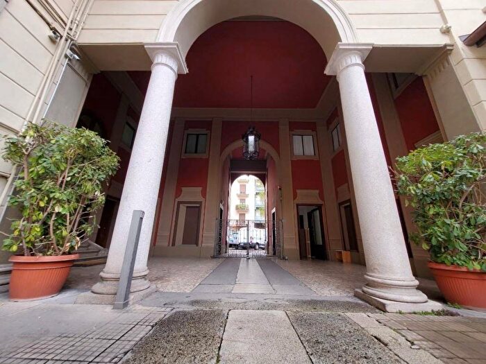 Appartamento bilocale in affitto in Via Edmondo De Amicis, Corso Genova, Milano