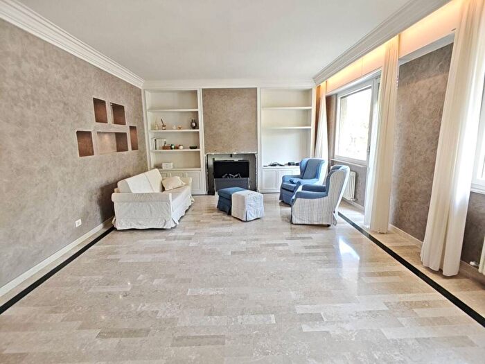 Appartamento con 5 locali in affitto in Viale Italia, Centro, Albenga