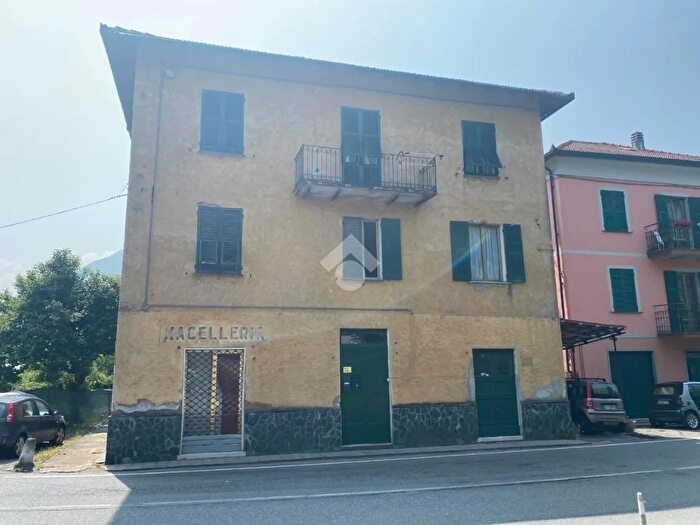 Appartamento bilocale in vendita in Via Milite Ignoto, Montoggio