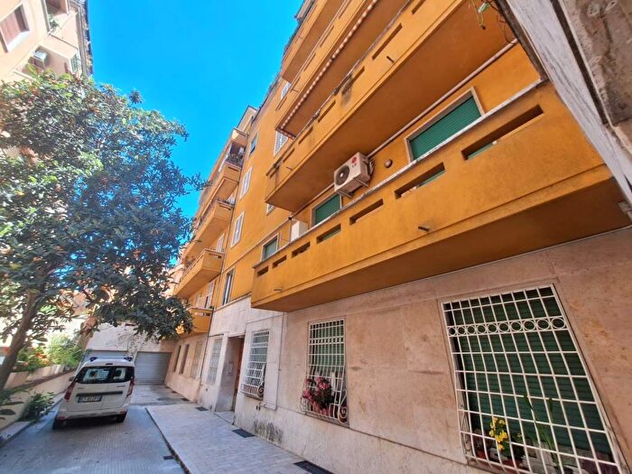 Appartamento bilocale in affitto in Via Berengario, Bologna, Roma