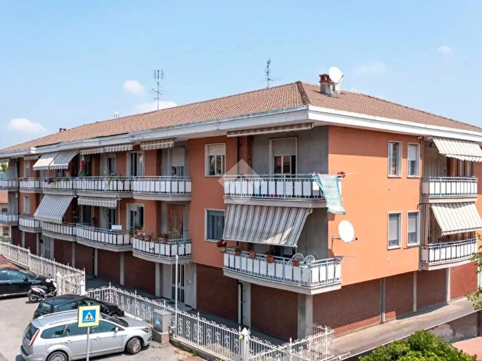 Appartamento trilocale in vendita in Via Busca, Costigliole Saluzzo