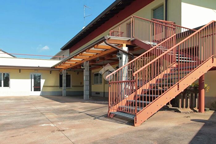 Casa con 6 locali in vendita in Via Colugna, Pagnacco