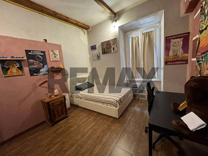 Appartamento con 5 locali in affitto in Via Catanzaro, Roma