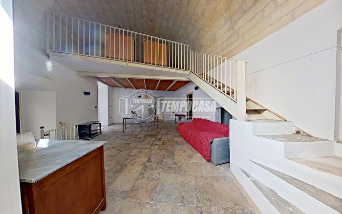 Casa con 6 locali in vendita in Via Piccinni, Triggiano