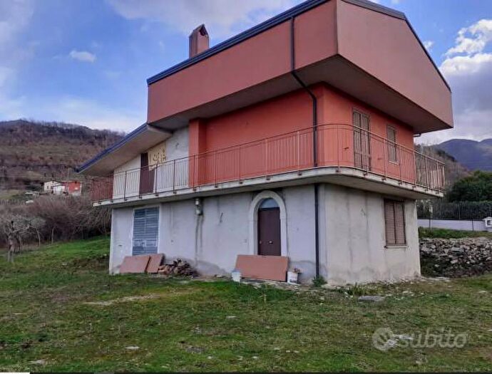 Casa con 6 locali in vendita in Contrada Agnolivieri, Bagnoli Irpino