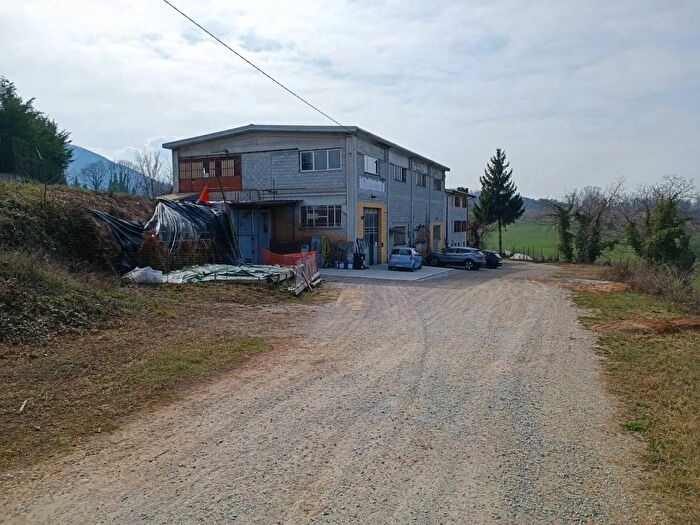 Casa con 20 locali in vendita in Via Pianfei Villanova Mondovi, Villanova Mondovi