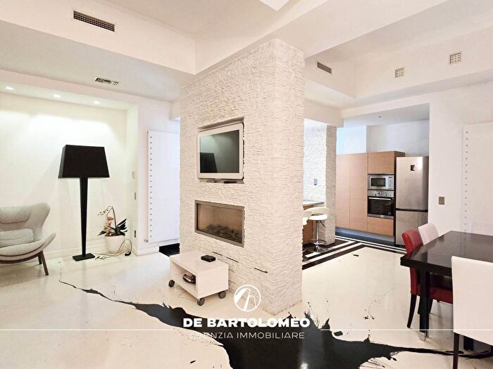 Appartamento quadrilocale in affitto in Viale Virgilio, Borgo, Taranto