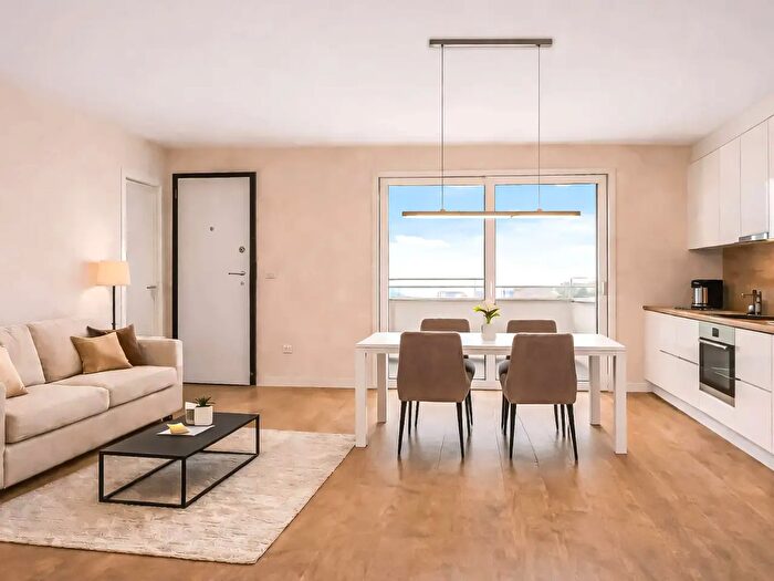 Appartamento trilocale in vendita in Via Monte Arci, Monserrato