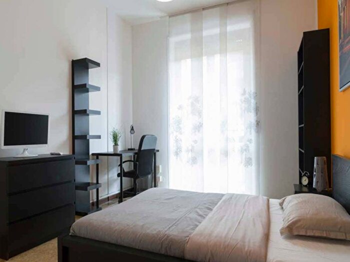 Appartamento con 6 locali in affitto in Viale Nazario Sauro, Isola, Milano
