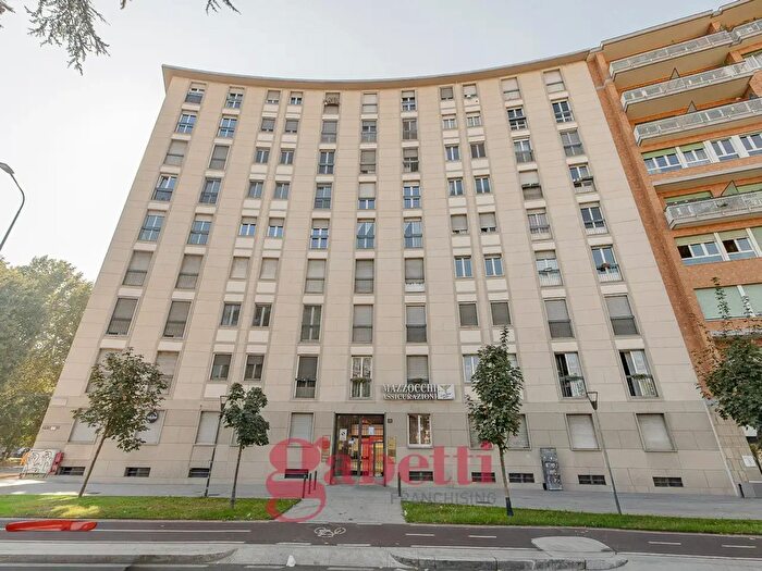 Appartamento trilocale in vendita in Piazza Pietro Frattini, Milano