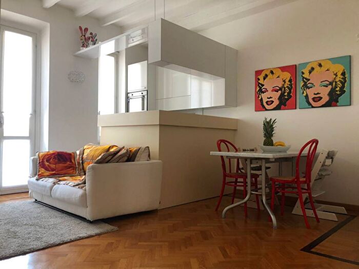 Appartamento trilocale in affitto in Via Alessandro Tadino, Buenos Aires, Milano