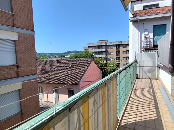 Appartamento trilocale in affitto in Via Giacomo Puccini, Corso Torino, Asti