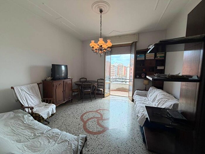 Appartamento bilocale in affitto in Piazza di Ponte Lungo, Re di Roma, Roma