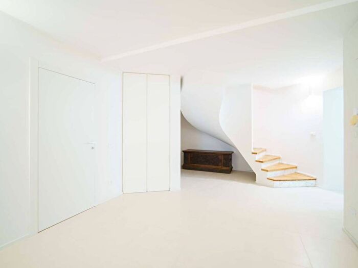 Appartamento quadrilocale in affitto in Via degli Ottoboni, San Siro, Milano