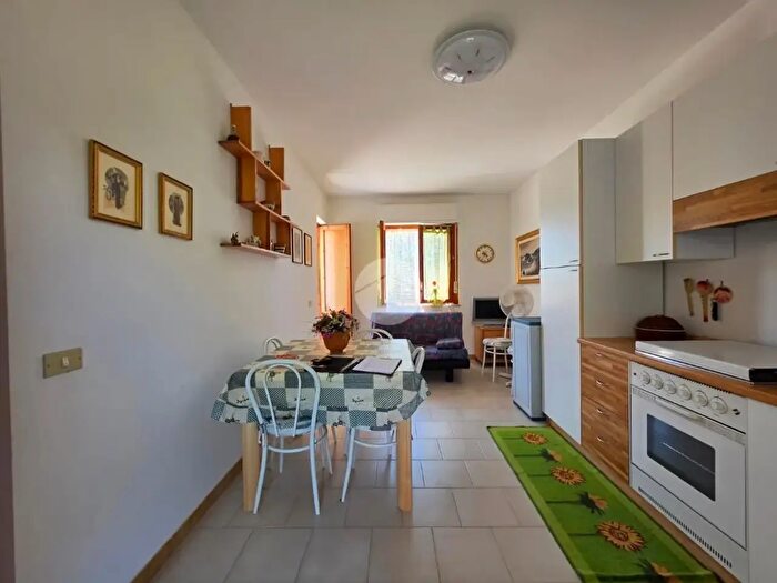 Appartamento trilocale in vendita in Via dei Mille, Tortora