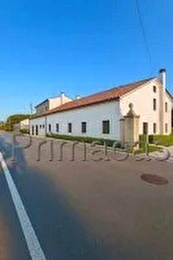 Casa con 5 locali in vendita in Via Dante Alighieri, Grantorto