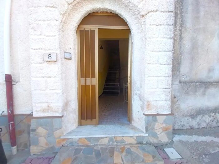 Appartamento trilocale in vendita in Guardia Piemontese