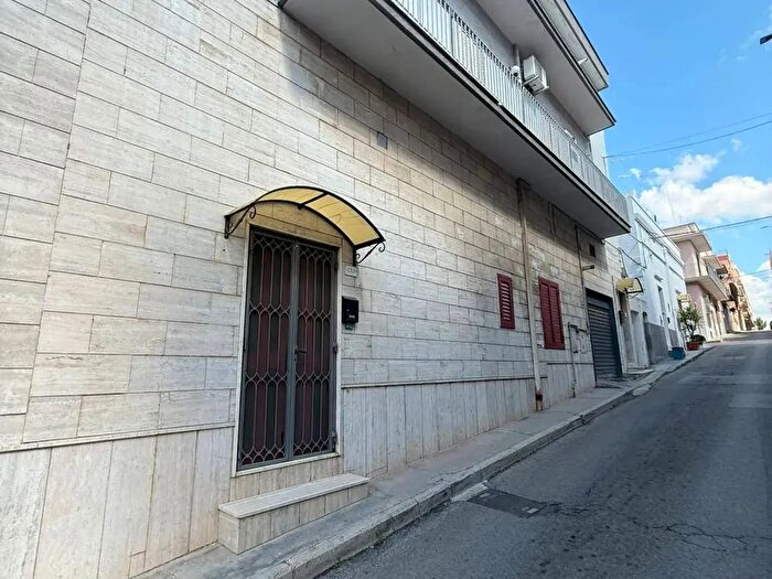 Appartamento quadrilocale in vendita in Via Matteo Pagliari, Massafra