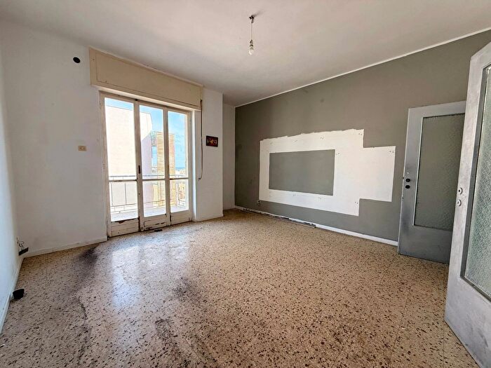Appartamento quadrilocale in vendita in Via Monsignore Carabelli, Siracusa