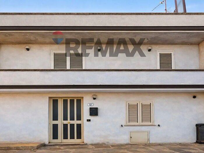 Casa trilocale in vendita in Via Petramone, Soveria Mannelli