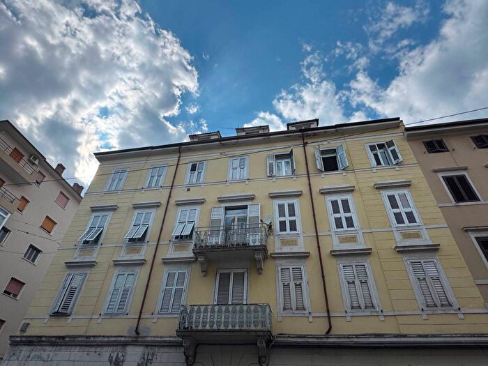 Appartamento bilocale in affitto in Via San Marco, San Giacomo, Trieste