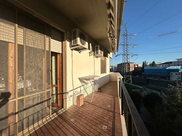 Appartamento quadrilocale in vendita in Via Riccardo Zandonai, Firenze