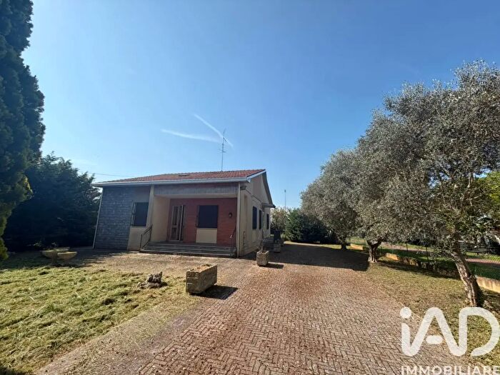 Casa trilocale in vendita in Via Valli, Mirandola