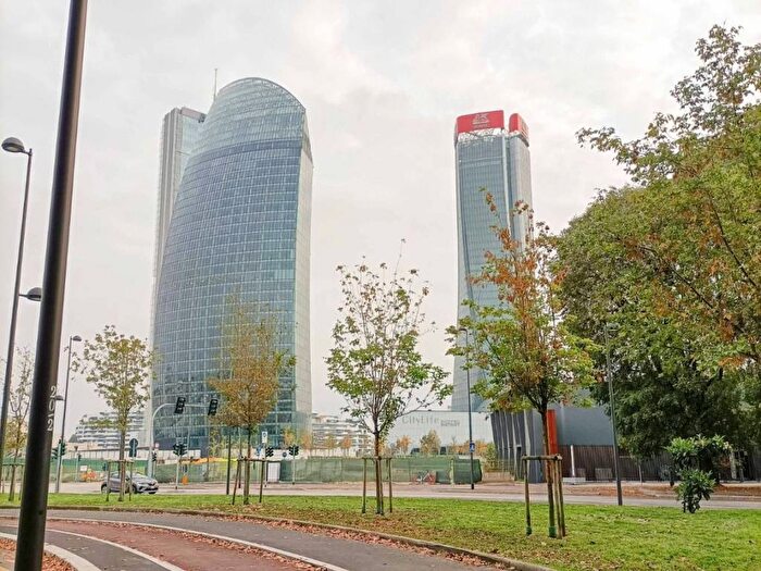 Appartamento quadrilocale in affitto in Via Alcuino, Fiera Sempione City Life Portello, Milano