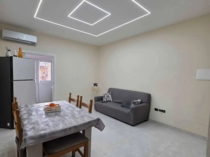 Appartamento trilocale in vendita in Via Landolfi, SantArpino