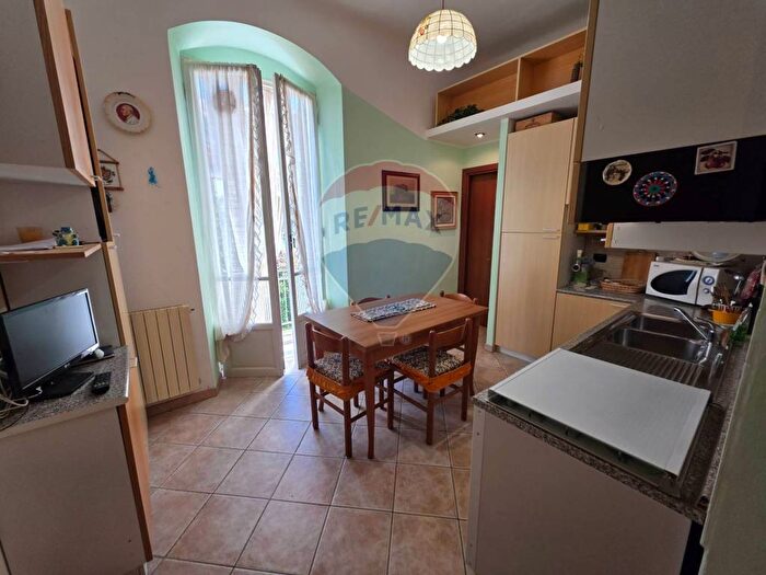 Appartamento bilocale in affitto in Via Paita, Fezzano, Portovenere