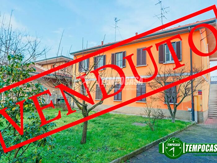 Appartamento trilocale in vendita in Via Roma, Siziano