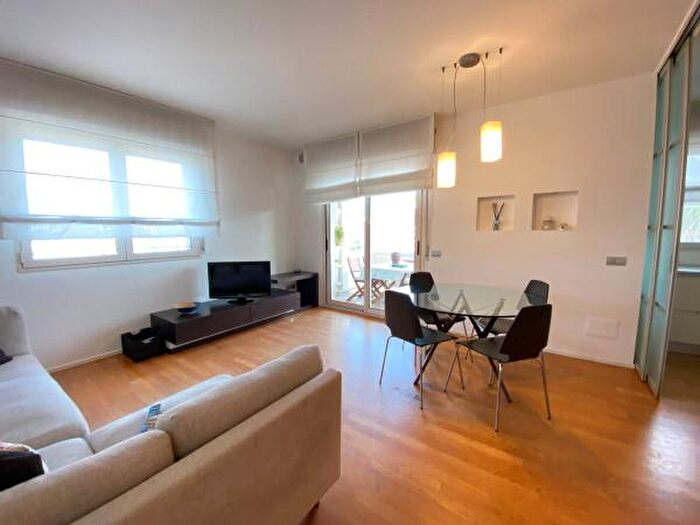 Appartamento trilocale in affitto in Viale Mondaino, Riccione