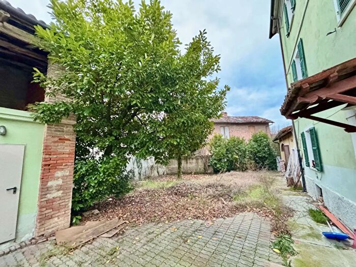 Casa con 10 locali in vendita in Villaromagnano