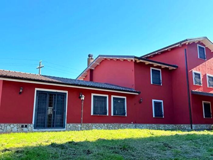 Casa con 6 locali in vendita in Manciano