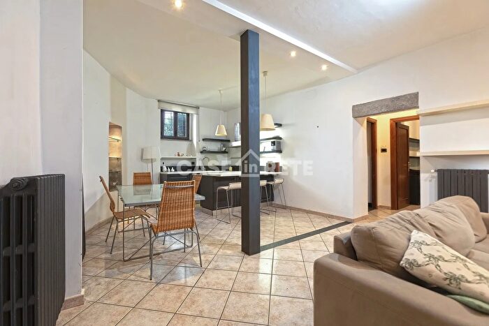 Appartamento quadrilocale in vendita in Via Romanelli, Viterbo