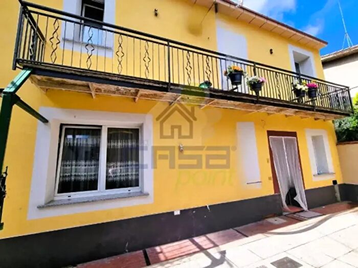 Casa quadrilocale in vendita in Via Battisti, Casalpusterlengo