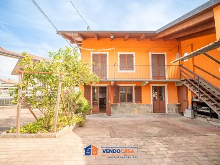 Casa quadrilocale in vendita in Via Camillo Benso di Cavour, Bagnolo Piemonte
